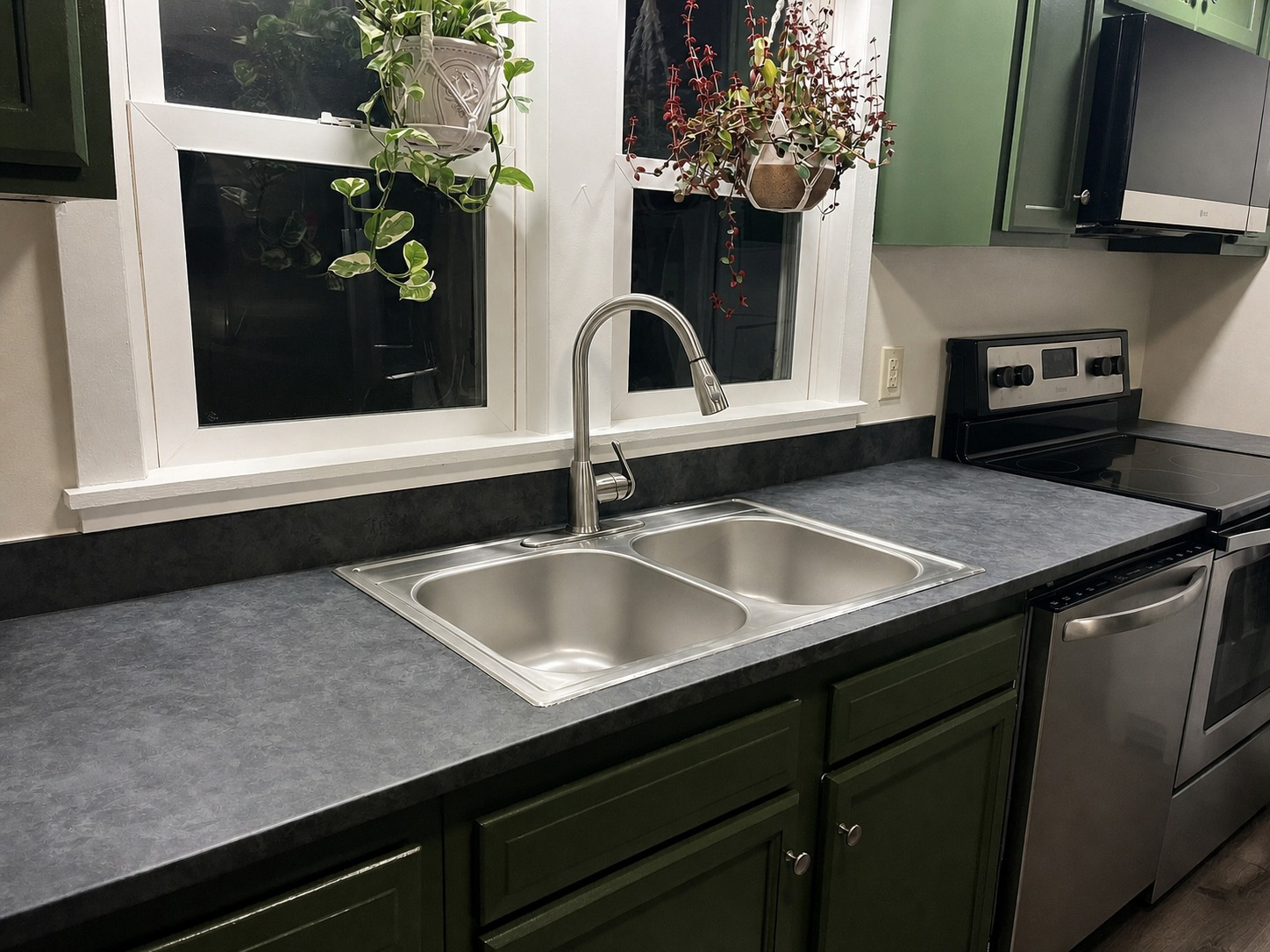 Modern Kitchen Refresh, completed project photo 2